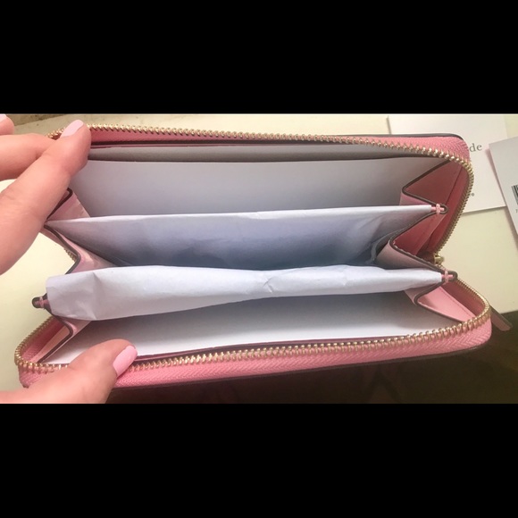 Brand New Kate Spade Continental Wallet